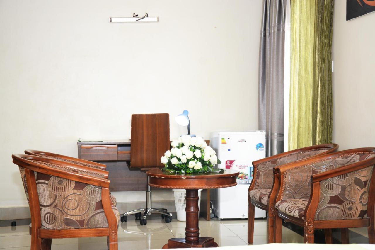Five To Five Hotel Kigali Kültér fotó